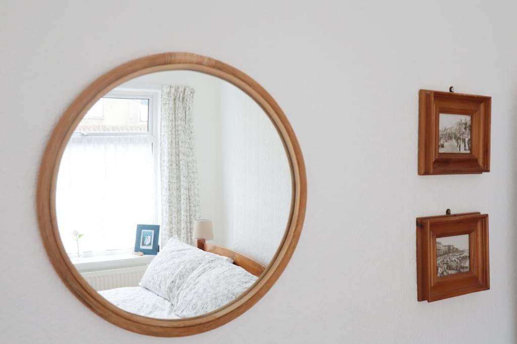 Cute Cottage 4 Mins From Cafes Station And Sea St Leonards-on-Sea Esterno foto